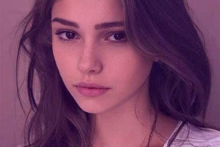 Clara, 27, a chestnut brown-eyed slavic companion based in Hrazdan. Offering Girlfriend Experience, Overnight, Tantra, Dinner Date. Available for incall and ...