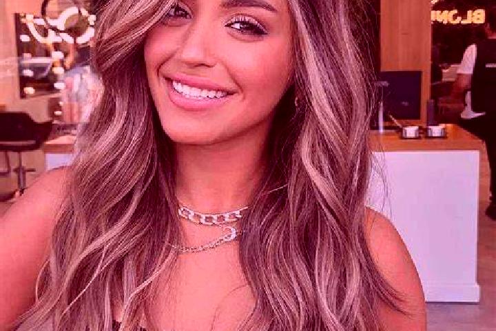 Clara, 27, a dark blonde brown-eyed mediterranean companion based in Berceto. Offering A-Level, Erotic Massage, 69. Available for incall and outcall, overnig...