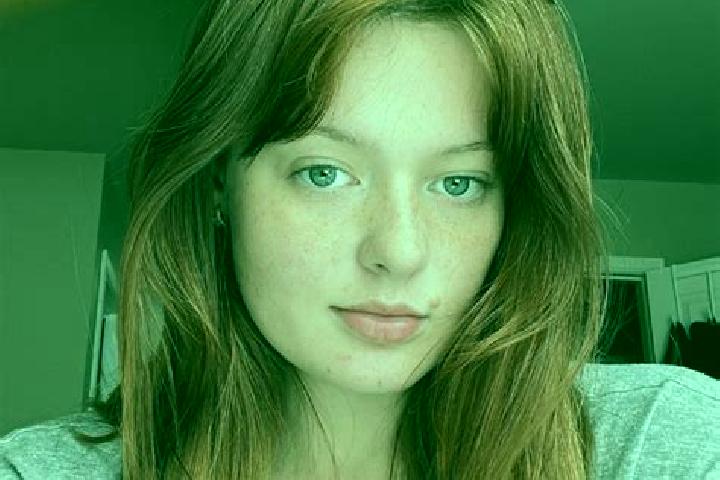 Clara, 27, a red grey-eyed mixed companion based in Radinesti. Offering BDSM, Erotic Massage, 69. Available for incall and outcall, overnight bookings availa...
