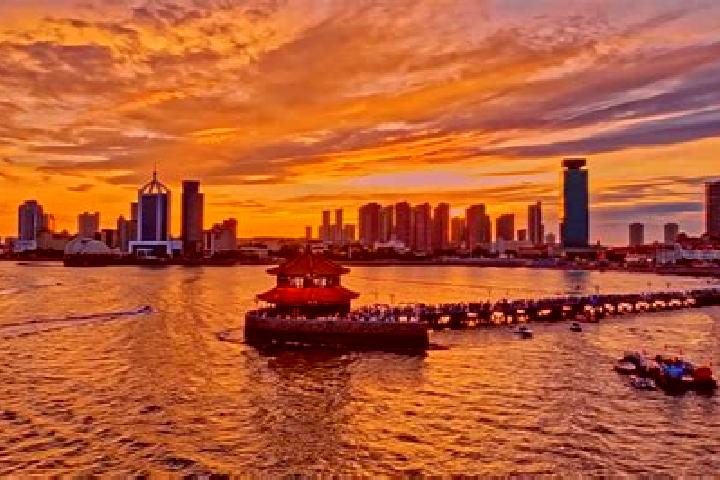 Clara, 27 — Escort in Qingdao, China