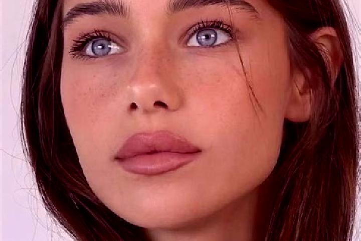 Clara, 28, a brunette brown-eyed middle eastern companion based in Feldafing. Offering Deep French Kissing, Couples, 69. Available for incall and outcall, ov...