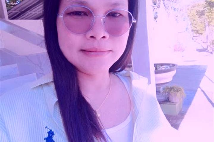 Clara, 28 — Escort in Bua Chet, Thailand