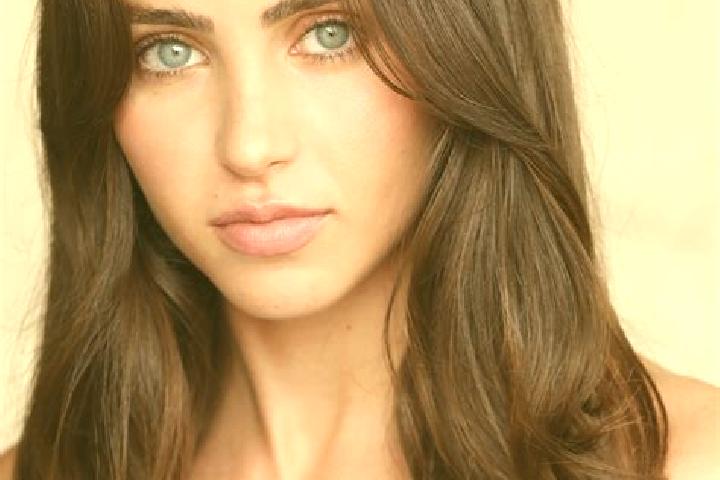 Clara, 29, a brunette grey-eyed mixed companion based in Grossheubach. Offering Deep French Kissing, 69. Available for incall and outcall, overnight bookings...