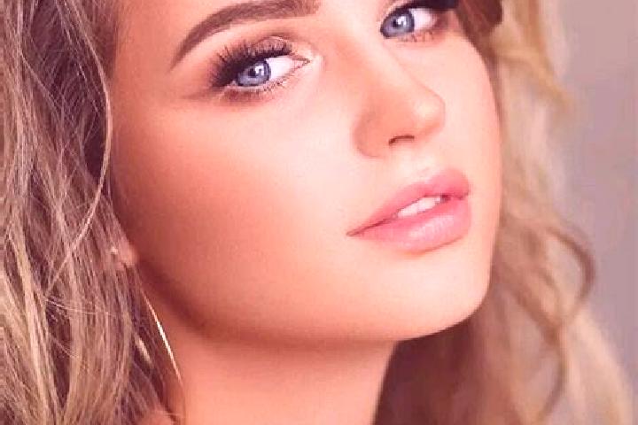 Clara, 29, a dark blonde blue-eyed caribbean companion based in Caoyan. Offering Dinner Date, Deep French Kissing, OWO. Available for incall and outcall, ove...