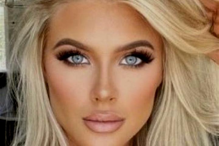 Clara, 29, a platinum blonde grey-eyed indian companion based in Itatira. Offering Tantra, Roleplay, Couples, Travel Companion. Available for incall and outc...
