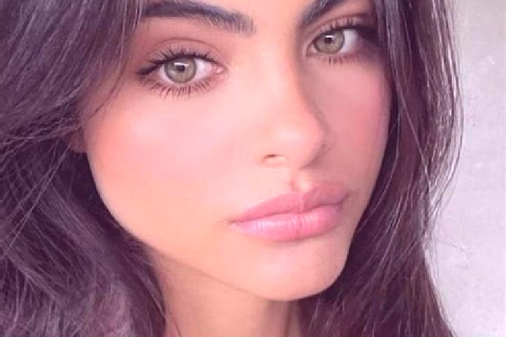 Clara, 30, a chestnut hazel-eyed middle eastern companion based in Erla. Offering Overnight, 69, Deep French Kissing. Available for incall and outcall, overn...