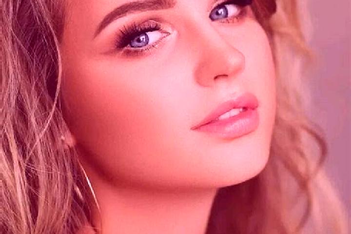 Clara, 30, a dark blonde blue-eyed slavic companion based in Panorama Hills. Offering Deep French Kissing, Party Girl, OWO, Roleplay. Available for incall an...