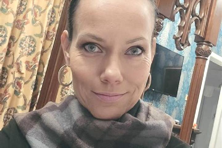 Clara, 30 — Escort in Peissen, Germany