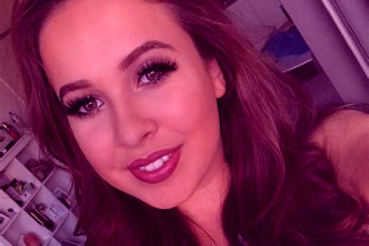 Clara, 31, a auburn dark-eyed caucasian companion based in Farmersville. Offering Deep French Kissing, Duos, Erotic Massage, Tantra. Available for incall and...