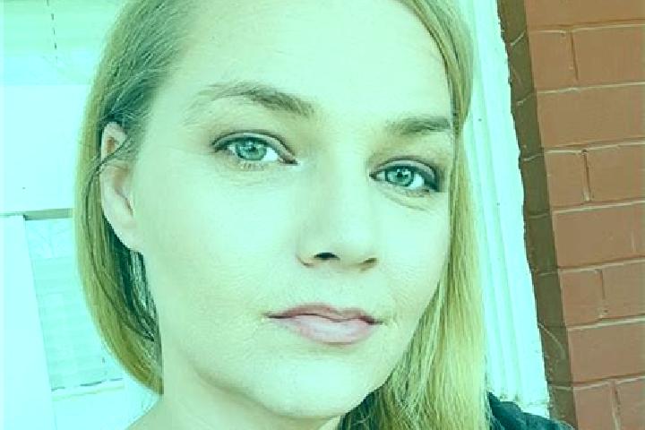 Clara, 31 — Escort in Cotton Valley, United States