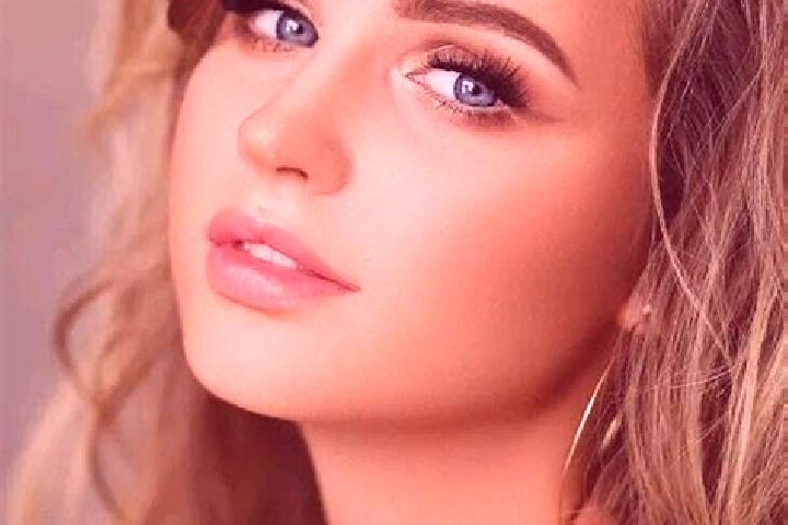 Clara, 32, a dark blonde blue-eyed indian companion based in Sanguita. Offering Prostate Massage, Erotic Massage, Massage, A-Level. Available for incall and ...