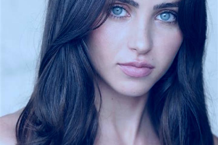 Clara, 33, a brunette dark-eyed middle eastern companion based in Cilandak. Offering Fetish, Striptease, CIM, Prostate Massage, Duos. Available for incall an...