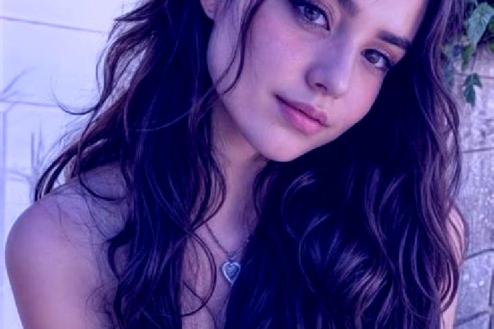 Clara, 33, a brunette hazel-eyed middle eastern companion based in Dagangshan. Offering Domination, Overnight, Dinner Date, BDSM. Available for incall and ou...