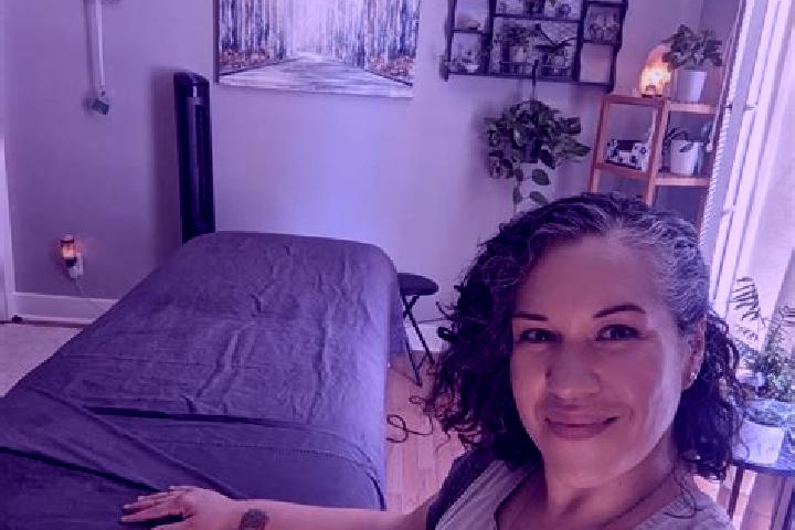 Clara, 33, a chestnut grey-eyed latina companion based in Entrevias. Offering Couples, A-Level, Erotic Massage. Available for incall and outcall, overnight b...