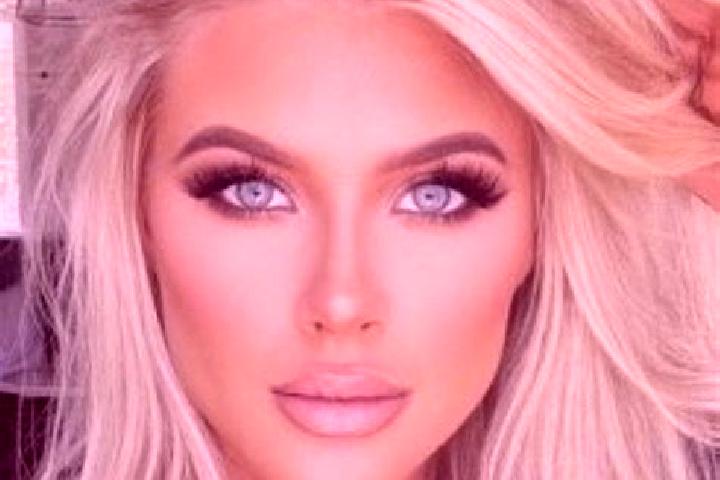 Clara, 33, a platinum blonde brown-eyed mixed companion based in Eleanor. Offering OWO, Party Girl, Tantra, Girlfriend Experience. Available for incall and o...