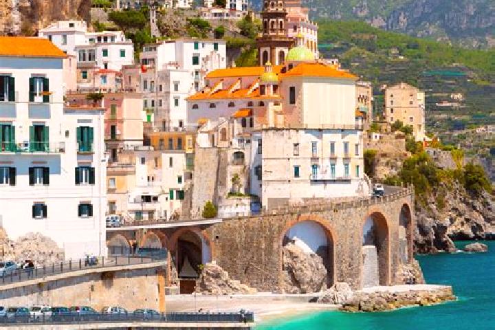 Clara, 33 — Escort in Chiusi, Italy