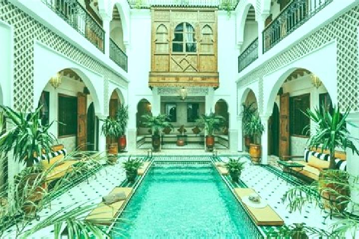 Clara, 33 — Escort in Loudaya, Morocco