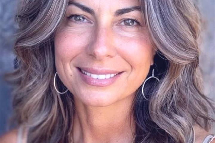 Clara, 34, a brunette grey-eyed asian companion based in Joao Pinheiro. Offering Striptease, Dinner Date. Available for incall and outcall, overnight booking...