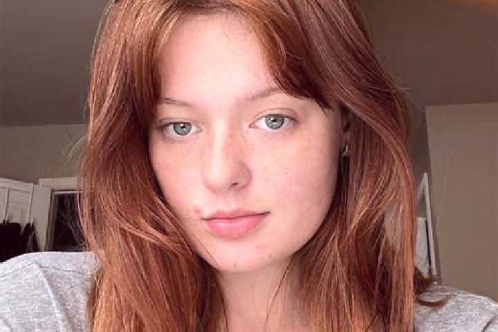 Clara, 34, a red grey-eyed caucasian companion based in Tramole. Offering Couples, Deep French Kissing, Prostate Massage. Available for incall and outcall, d...