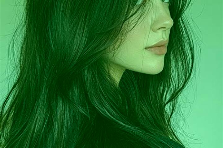 Clara, 35, a auburn brown-eyed caucasian companion based in Kapren. Offering Overnight, Massage. Available for incall and outcall, overnight bookings available.