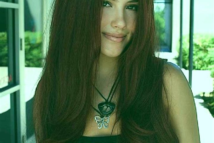 Clara, 35, a auburn dark-eyed european companion based in Chakari. Offering Roleplay, 69, Fetish, GFE. Available for incall and outcall, overnight bookings a...