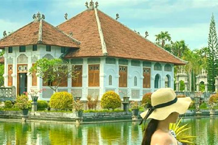 Clara, 35 — Escort in Balekambang, Indonesia