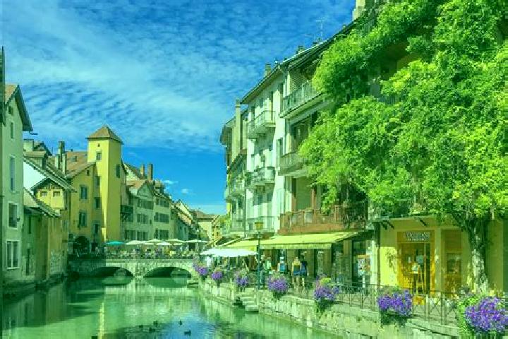 Clara, 35 — Escort in Curgy, France