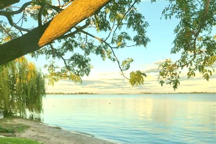 Clara, 35 — Escort in Lake Boga, Australia