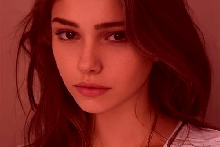 Clara, 36, a black hazel-eyed slavic companion based in Blennerhassett. Offering OWO, CIM, Couples, Travel Companion. Available for incall and outcall, day a...