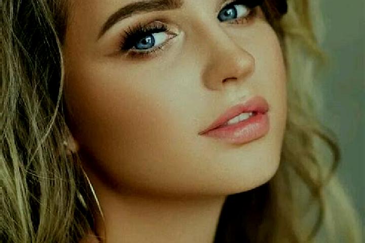 Clara, 36, a dark blonde blue-eyed european companion based in Umuahia. Offering Domination, Tantra, Overnight. Available for incall and outcall, overnight b...