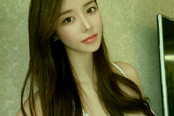 Clara, 36 — Escort in Laoxin, China