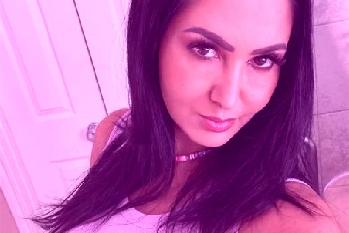Clara, 37, a black dark-eyed mixed companion based in Moleanos. Offering Roleplay, Striptease, Couples, Deep French Kissing. Available for incall and outcall...