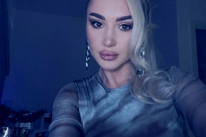 Clara, 37, a blonde amber-eyed middle eastern companion based in Castelnuovo di Ceva. Offering Overnight, Travel Companion, GFE, Fetish. Available for incall...