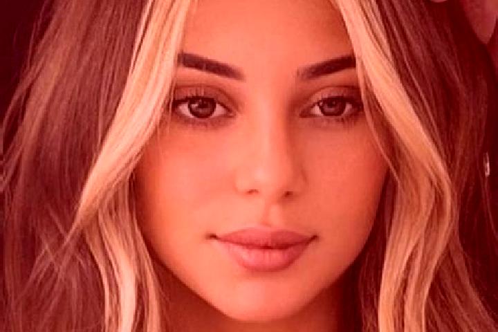 Clara, 37, a blonde brown-eyed ebony companion based in Pieve Ligure. Offering Couples, Erotic Massage, Massage, BDSM, Striptease. Available for incall and o...