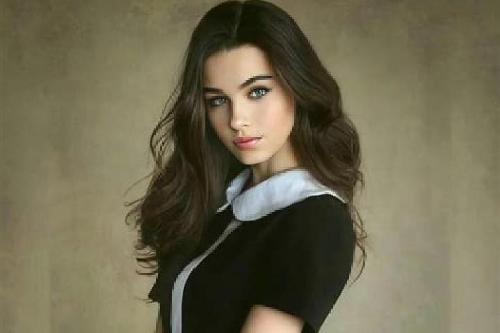 Clara, 37, a brunette dark-eyed slavic companion based in Cerro Grande. Offering Deep French Kissing, Domination, Party Girl. Available for incall and outcal...