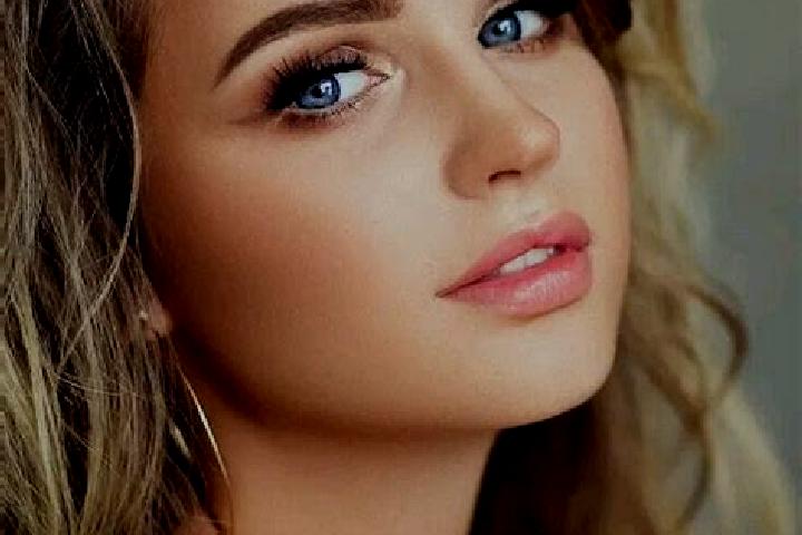 Clara, 37, a dark blonde blue-eyed caucasian companion based in Gelembe. Offering Deep French Kissing, Overnight, Erotic Massage. Available for incall and ou...