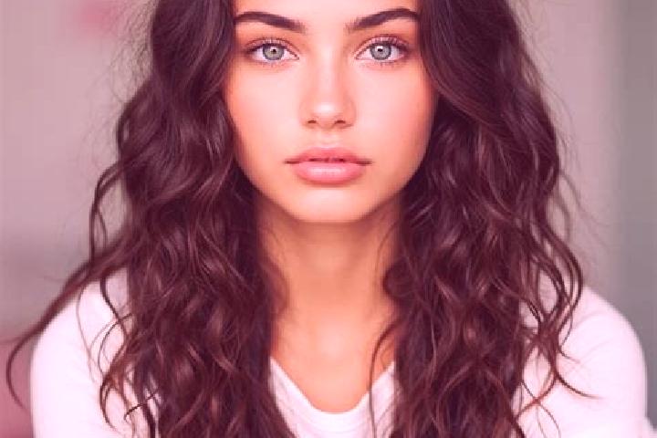Clara, 38, a brunette blue-eyed mediterranean companion based in East Rutherford. Offering Prostate Massage, Striptease, OWO, Domination. Available for incal...