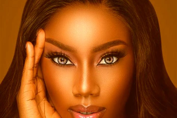 Clara, 38, a chestnut blue-eyed ebony companion based in Kamyshla. Offering Deep French Kissing, Tantra, Dinner Date. Available for incall and outcall, day a...