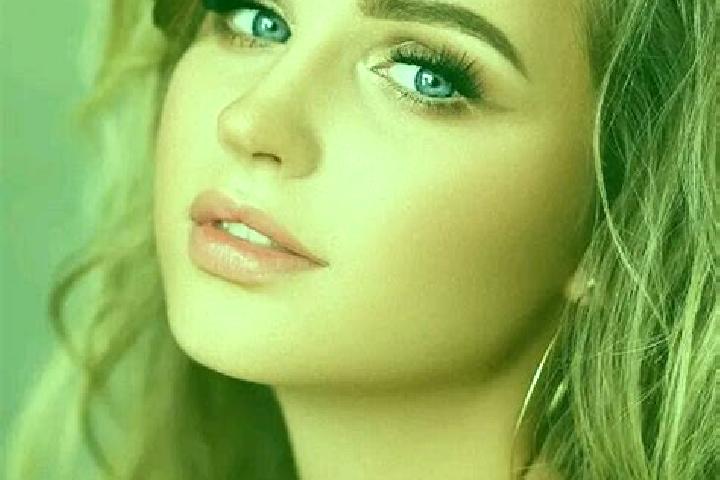 Clara, 38, a dark blonde blue-eyed caucasian companion based in Novosvitivka. Offering A-Level, Dinner Date, CIM. Available for incall and outcall, overnight...