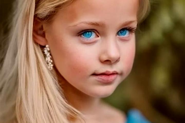 Clara, 39, a blonde blue-eyed caribbean companion based in Velika Greda. Offering Roleplay, Duos, Party Girl. Available for incall and outcall, overnight boo...
