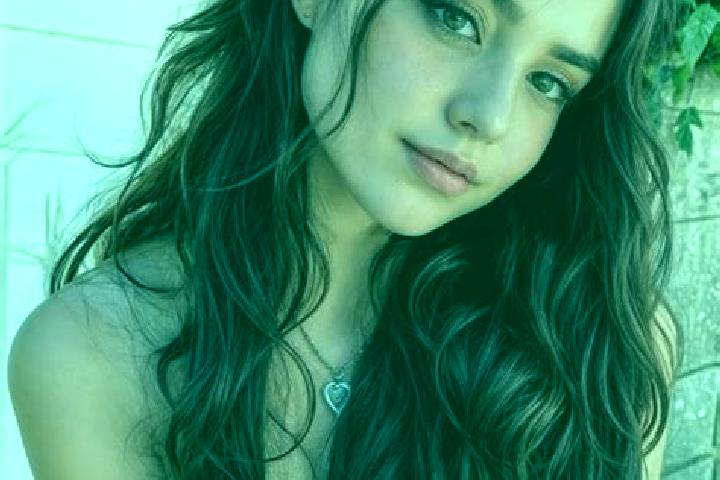 Eleanor, 20, a auburn brown-eyed european companion based in Schaerding. Offering OWO, A-Level, Erotic Massage, Domination. Available for incall and outcall,...