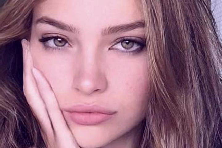 Eleanor, 20, a dark blonde hazel-eyed asian companion based in Aklera. Offering Duos, 69, CIM, GFE. Available for incall and outcall, day and evening dates.