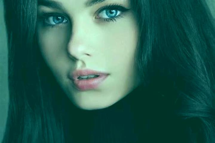Eleanor, 20, a red grey-eyed slavic companion based in Parry Sound. Offering Couples, Duos, Deep French Kissing, CIM, Party Girl. Available for incall and ou...