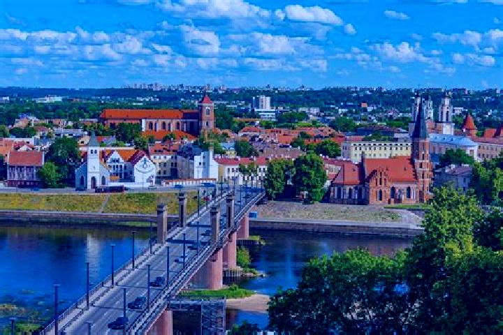 Eleanor, 20 — Escort in Kavarskas, Lithuania