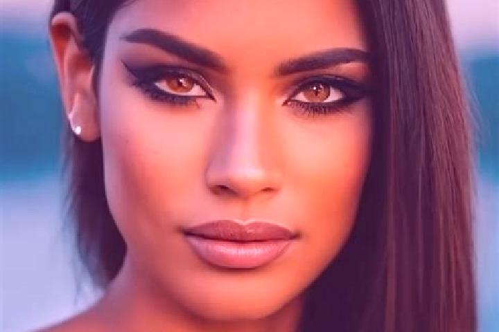 Eleanor, 21, a black amber-eyed latina companion based in Khunti. Offering Dinner Date, Overnight, Fetish. Available for incall and outcall, overnight bookin...