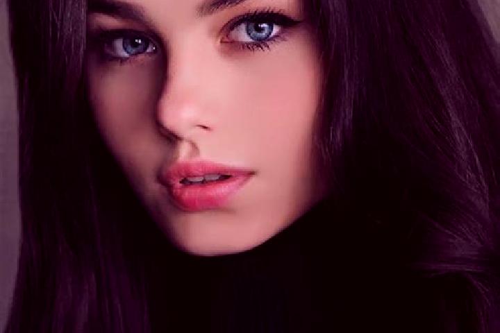 Eleanor, 21, a chestnut dark-eyed slavic companion based in El Grado. Offering Dinner Date, Girlfriend Experience. Available for incall and outcall, day and ...