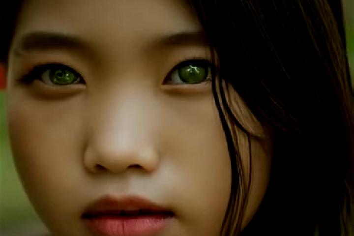 Eleanor, 21, a red green-eyed asian companion based in Whitney. Offering OWO, Dinner Date, Fetish. Available for incall and outcall, overnight bookings avail...