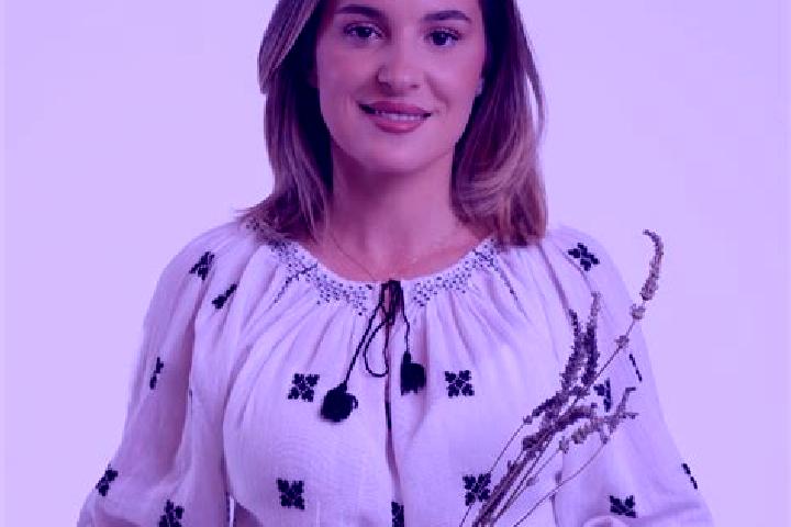 Eleanor, 21 — Escort in Ghighiu, Romania