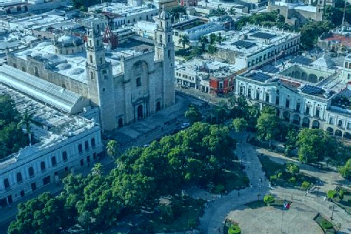 Eleanor, 21 — Escort in Merida, Mexico