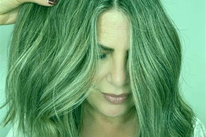Eleanor, 22, a dark blonde grey-eyed caucasian companion based in La Higuera. Offering Erotic Massage, Duos, Prostate Massage, Striptease. Available for inca...